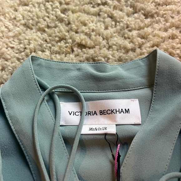 VICTORIA BECKHAM
Oversized Tie-Neck Blouse NWT - Picture 9 of 11